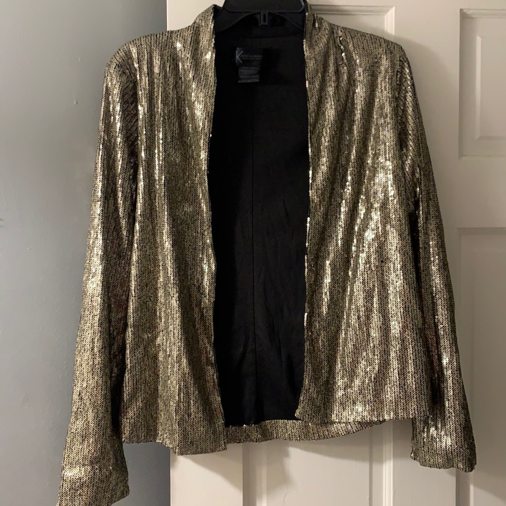 Kardashian large lined sequin blazer!